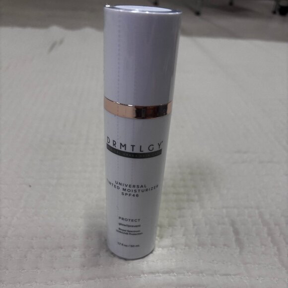 DRMTLGY Anti-Aging Tinted Moisturizer SPF 46 – Sheer Face Sunscreen UVA/UVB - Picture 2 of 8